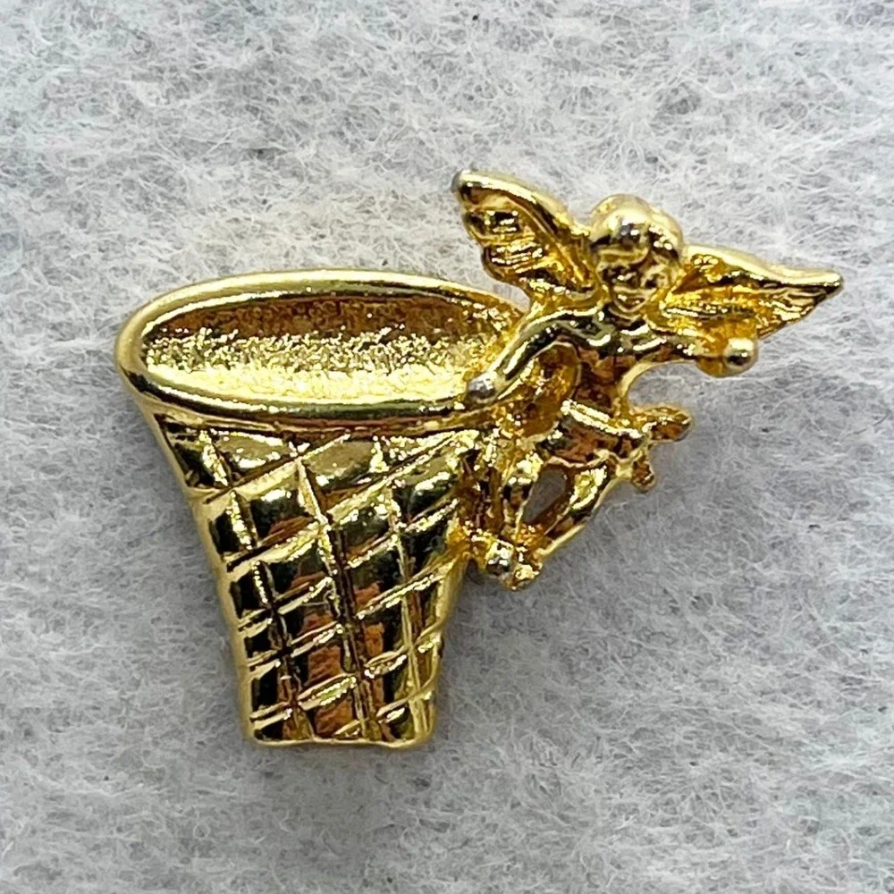 🔮 5/$25 Basketball Hoop Angel Pin